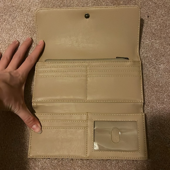 Wallet - Picture 2 of 3